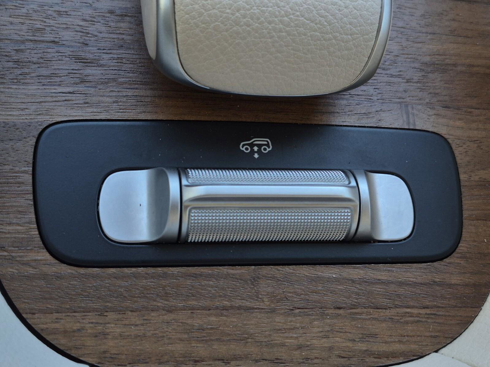 Used 2024 Mercedes-Benz GLS 450 4MATIC image 22