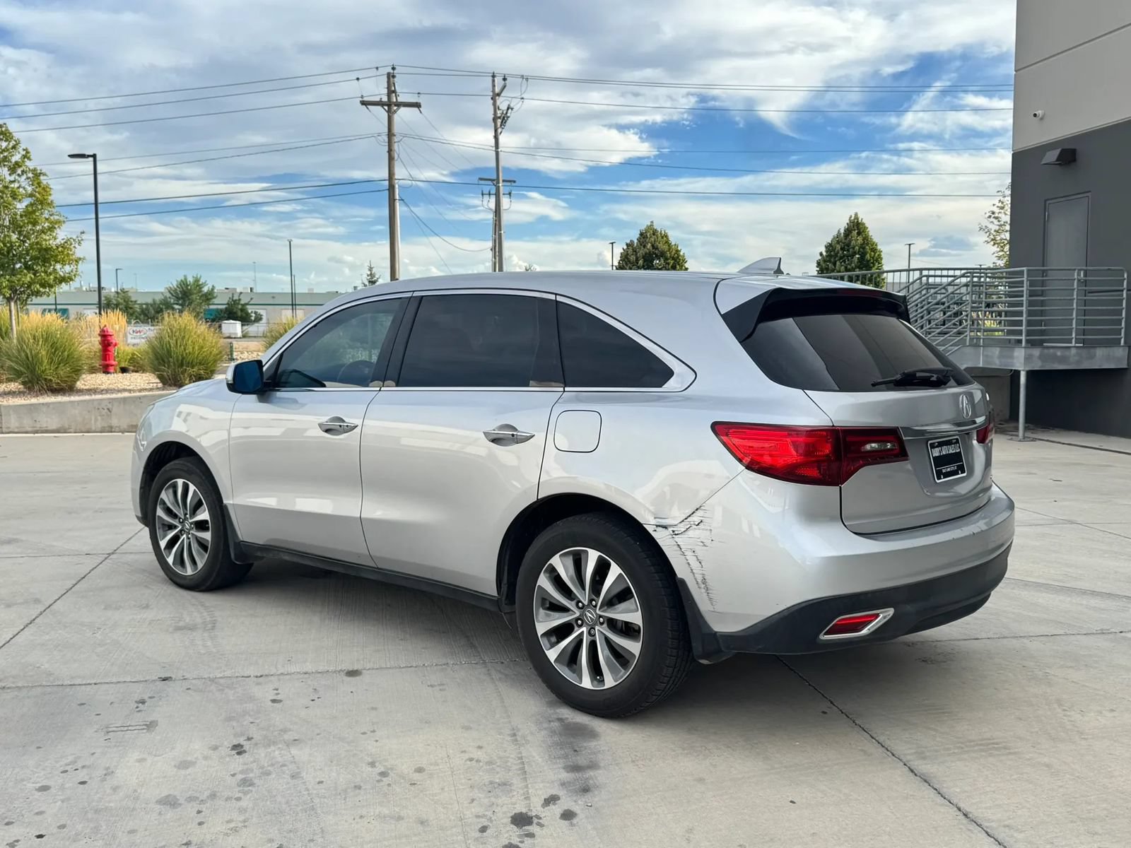 Used 2014 Acura MDX w/ Technology Package AWD/4WD image 3