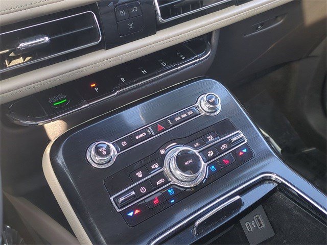 Used 2021 Lincoln Nautilus Reserve w/ Equipment Group 201A image 15