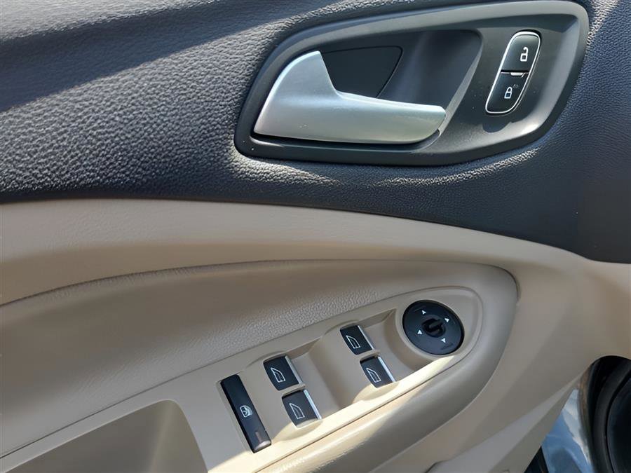 Used 2019 Ford Escape SE AWD/4WD image 16