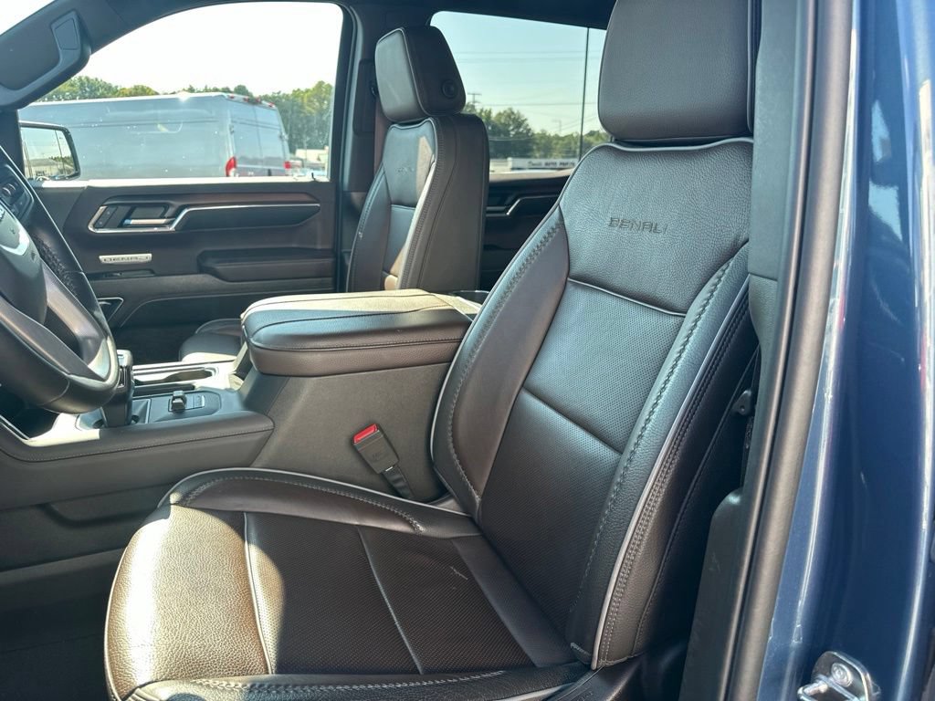 Used 2024 GMC Sierra 1500 Denali w/ Technology Package AWD/4WD image 17
