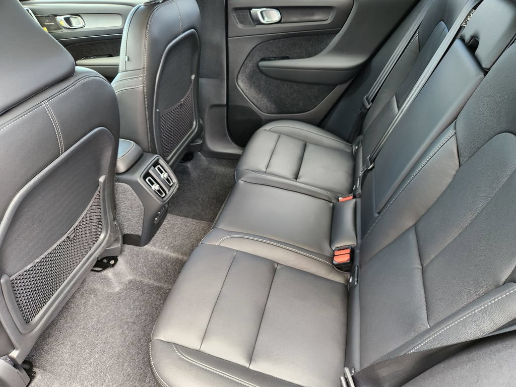 New 2026 Volvo XC40 B5 Ultra w/ Climate Package AWD/4WD image 19