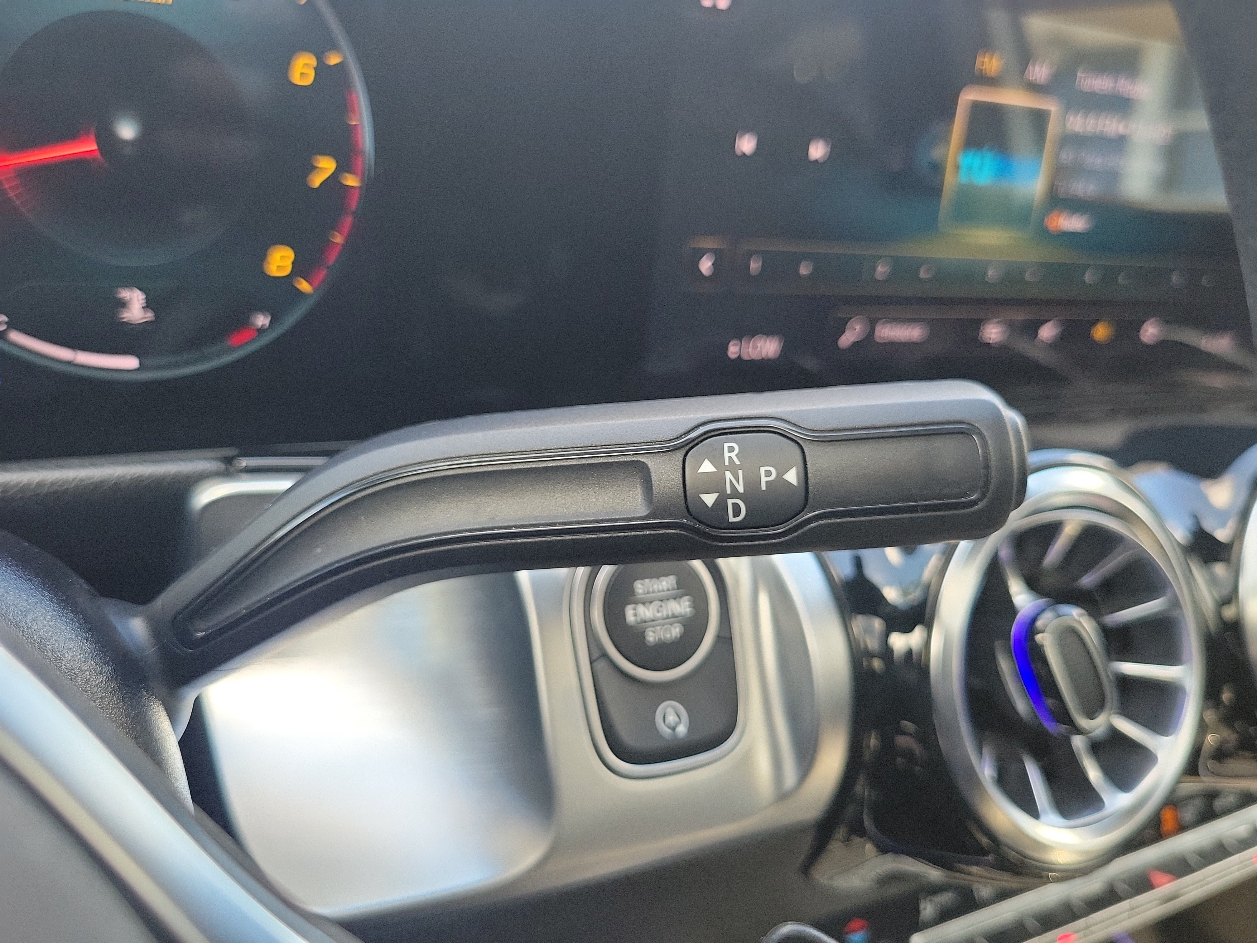 Used 2022 Mercedes-Benz GLB 250 image 22
