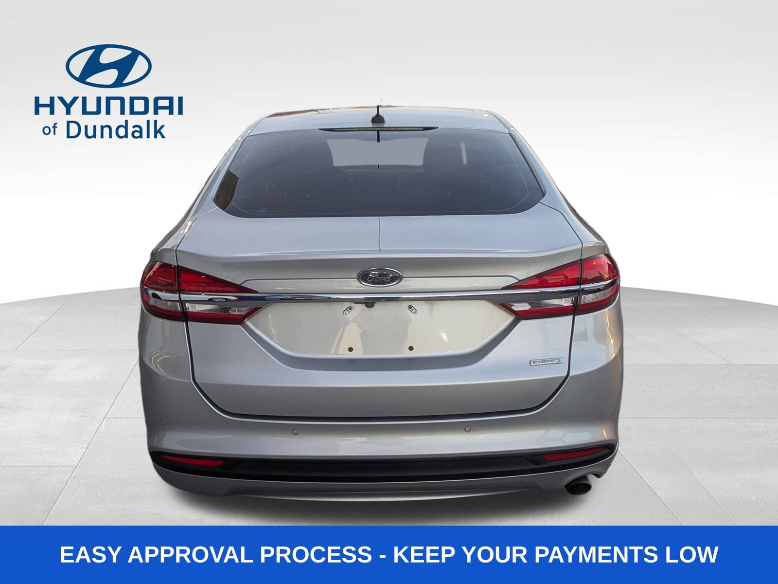 Used 2017 Ford Fusion SE w/ Fusion SE Technology Package image 10