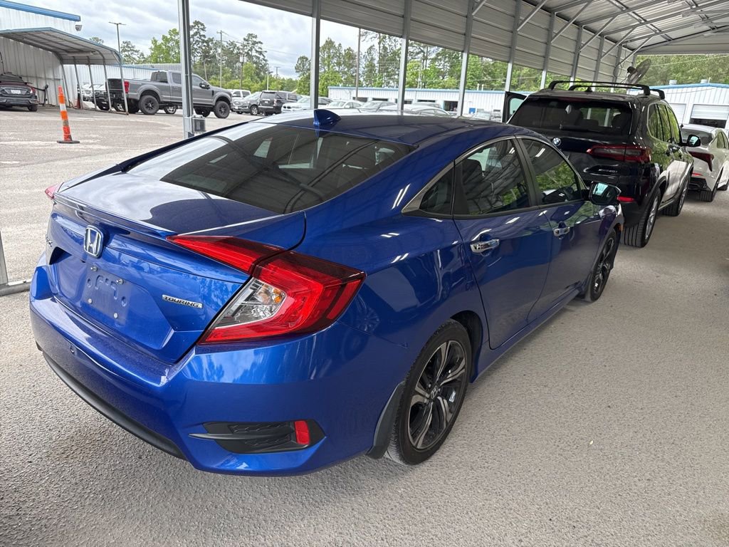 Used 2017 Honda Civic Touring image 3