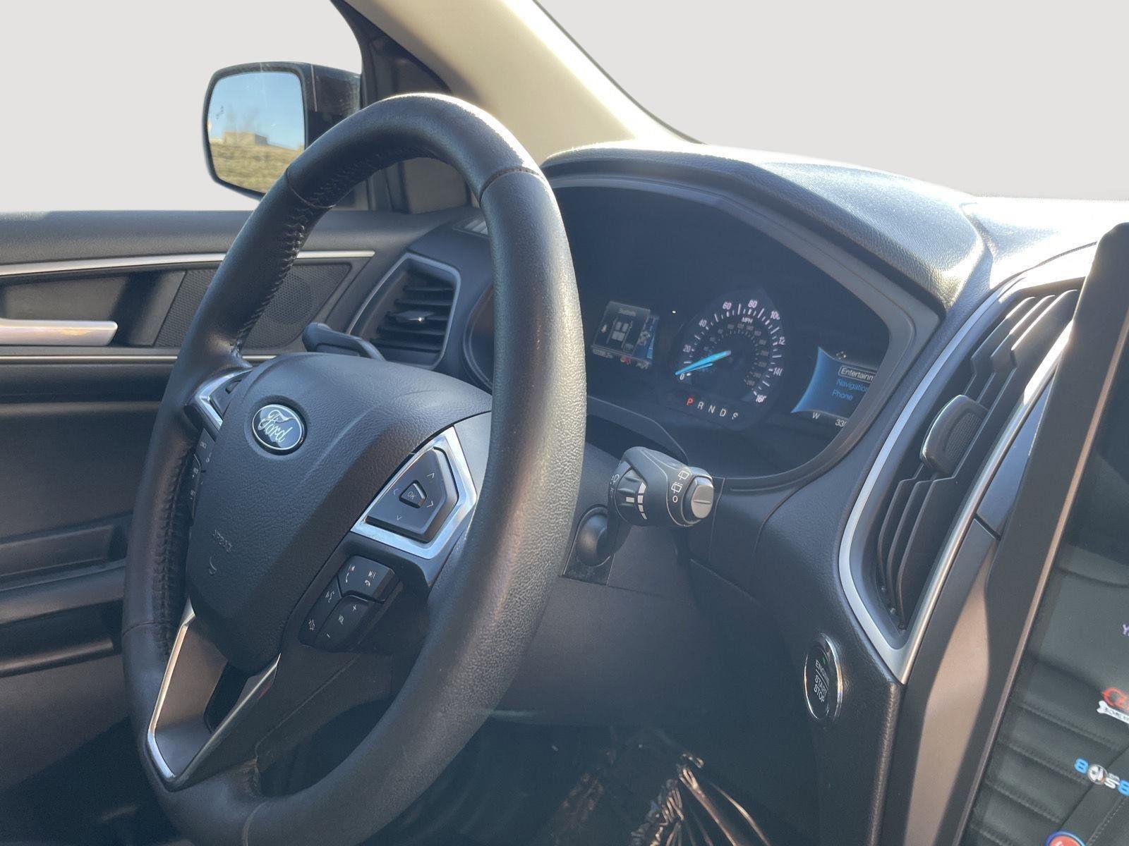 Used 2022 Ford Edge SEL AWD/4WD image 20