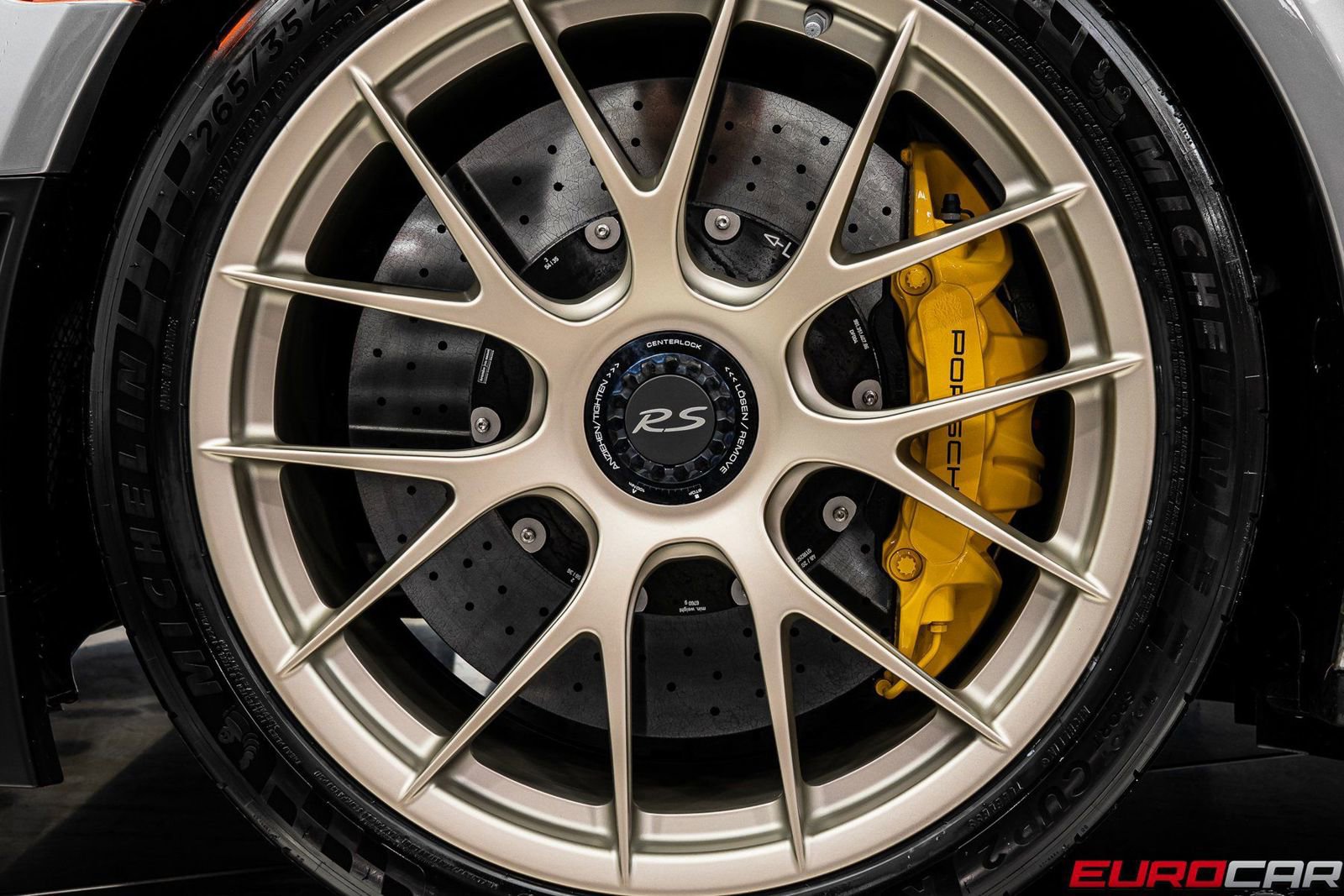 Used 2019 Porsche 911 GT2 RS image 33