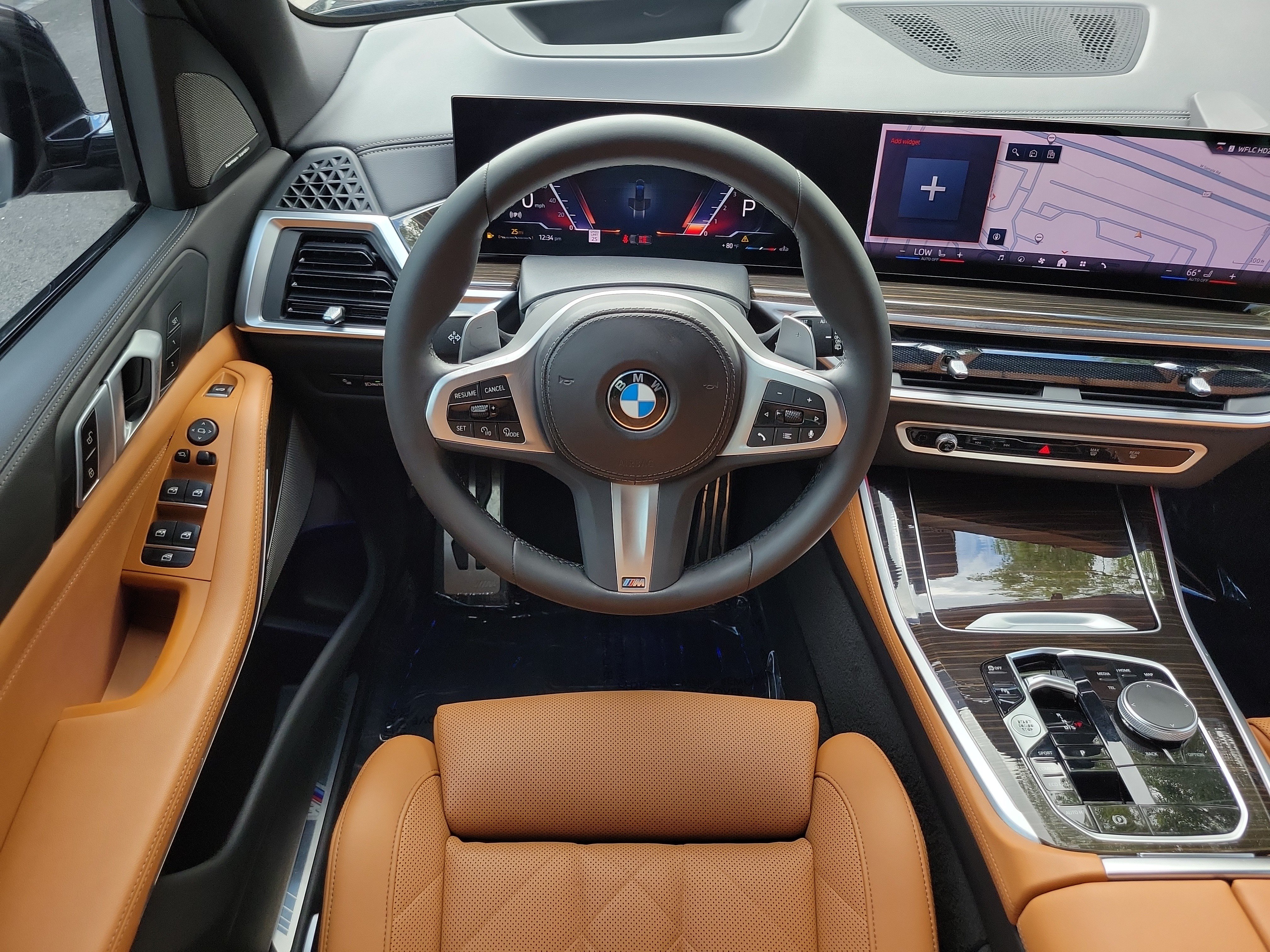 Used 2024 BMW X5 sDrive40i w/ M Sport Package RWD image 15