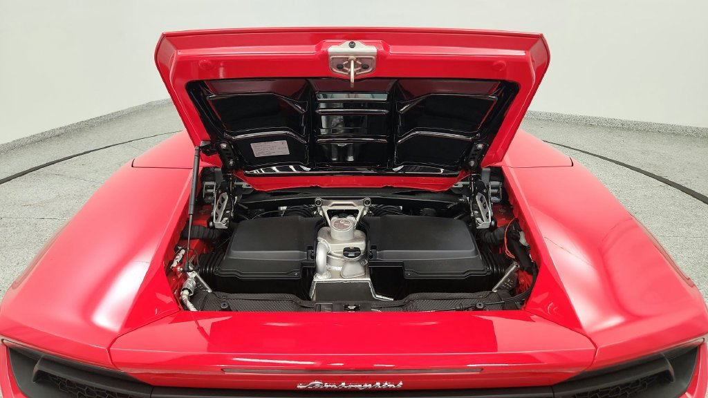 Used 2017 Lamborghini Huracan LP 580-2 RWD image 20