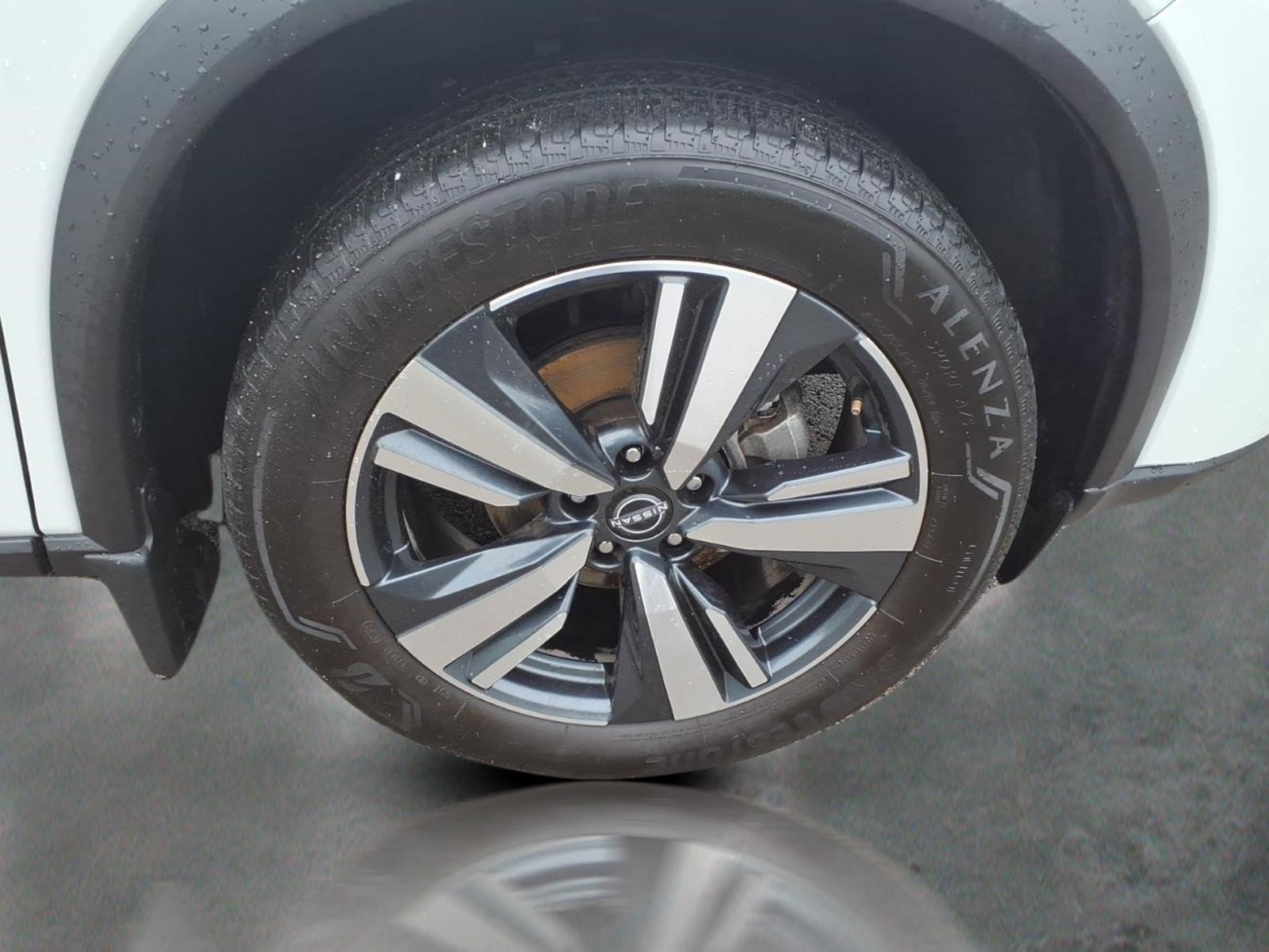 Used 2024 Nissan Rogue SL w/ SL Premium Package AWD/4WD image 10