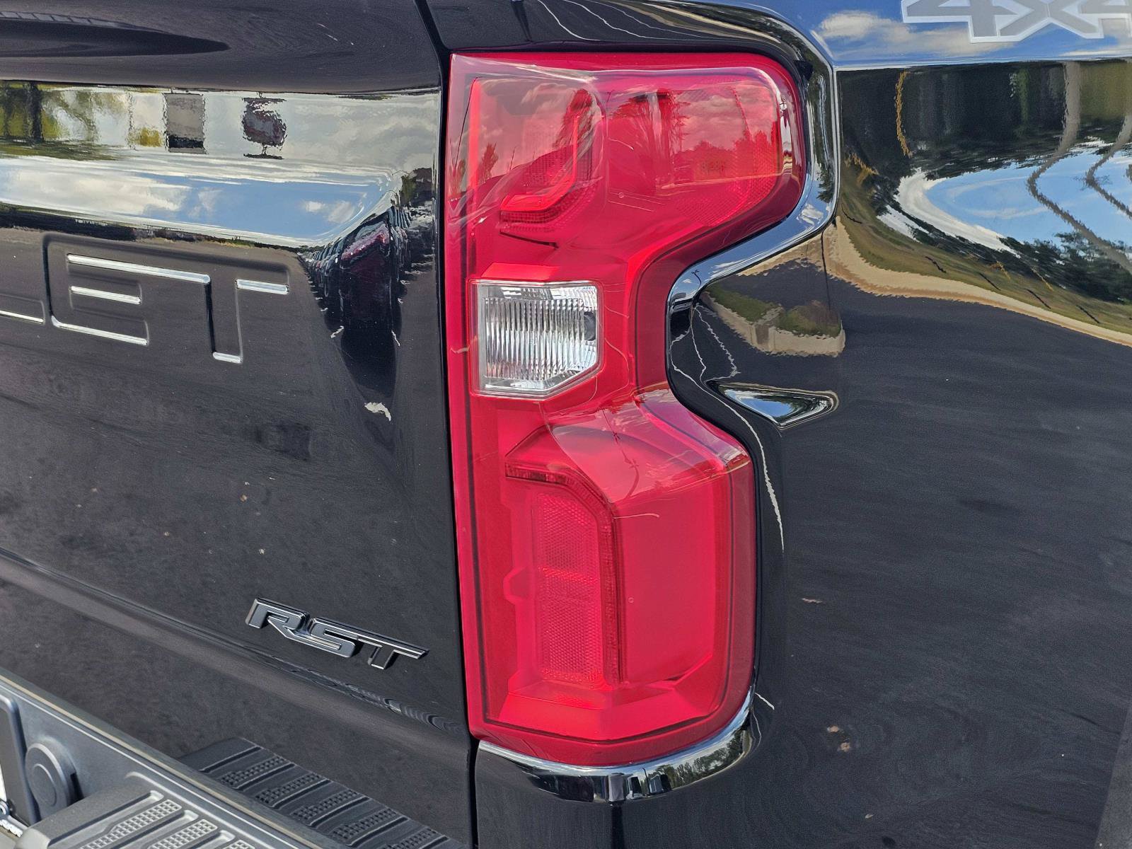 Used 2025 Chevrolet Silverado 1500 RST w/ RST All Star Premium Package AWD/4WD image 10