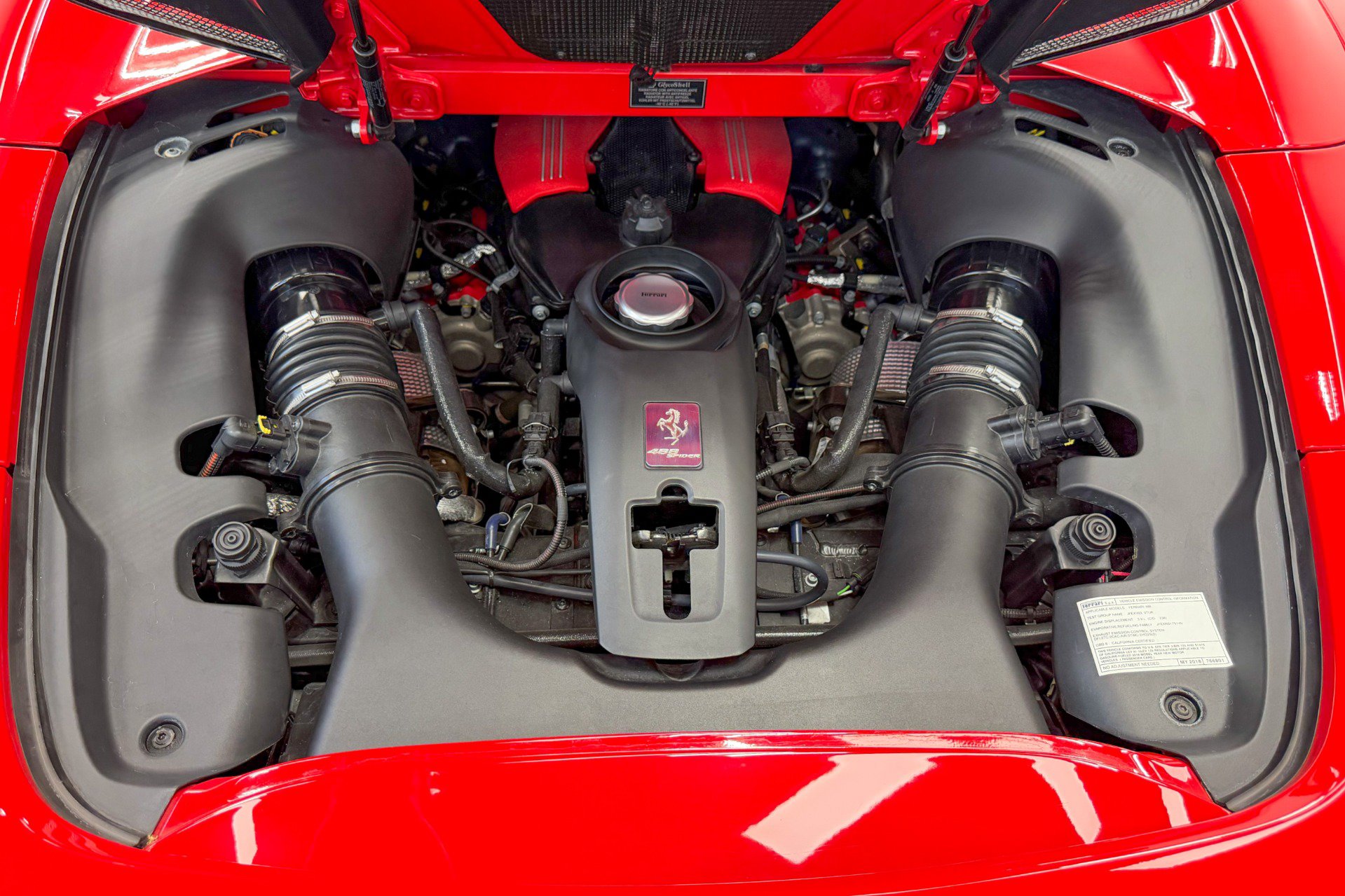 Used 2018 Ferrari 488 Spider RWD image 12