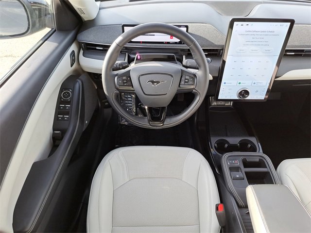 Certified 2025 Ford Mustang Mach-E Premium image 19