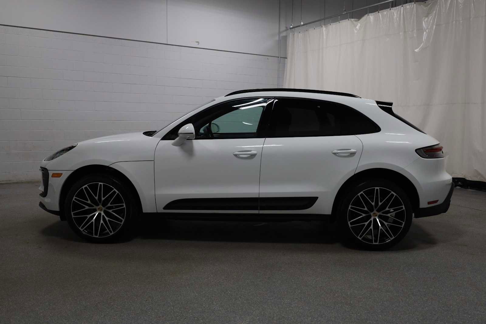 Certified 2026 Porsche Macan video 2