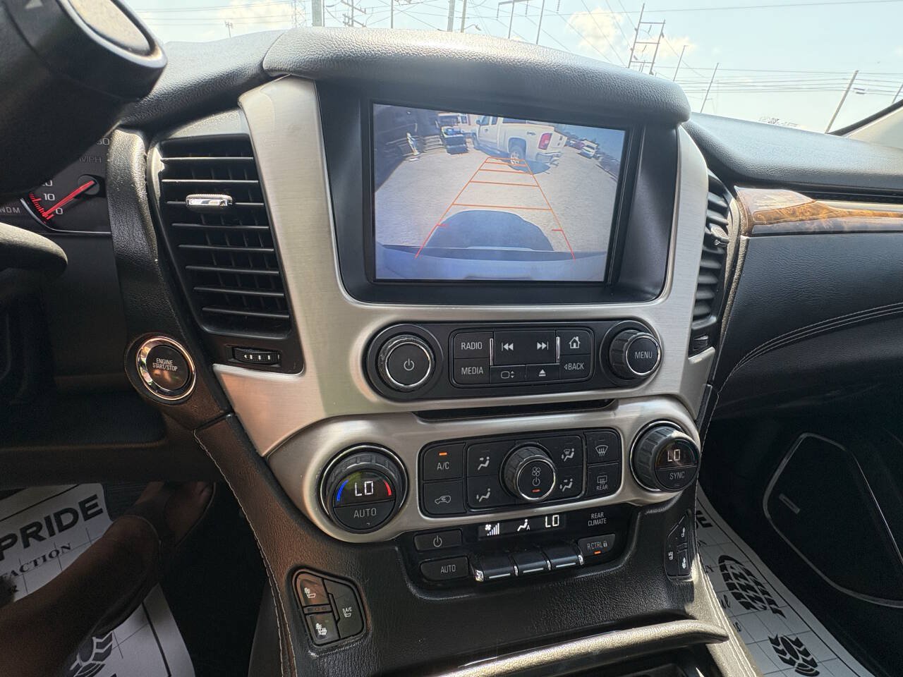 Used 2016 GMC Yukon Denali w/ Open Road Package RWD image 38