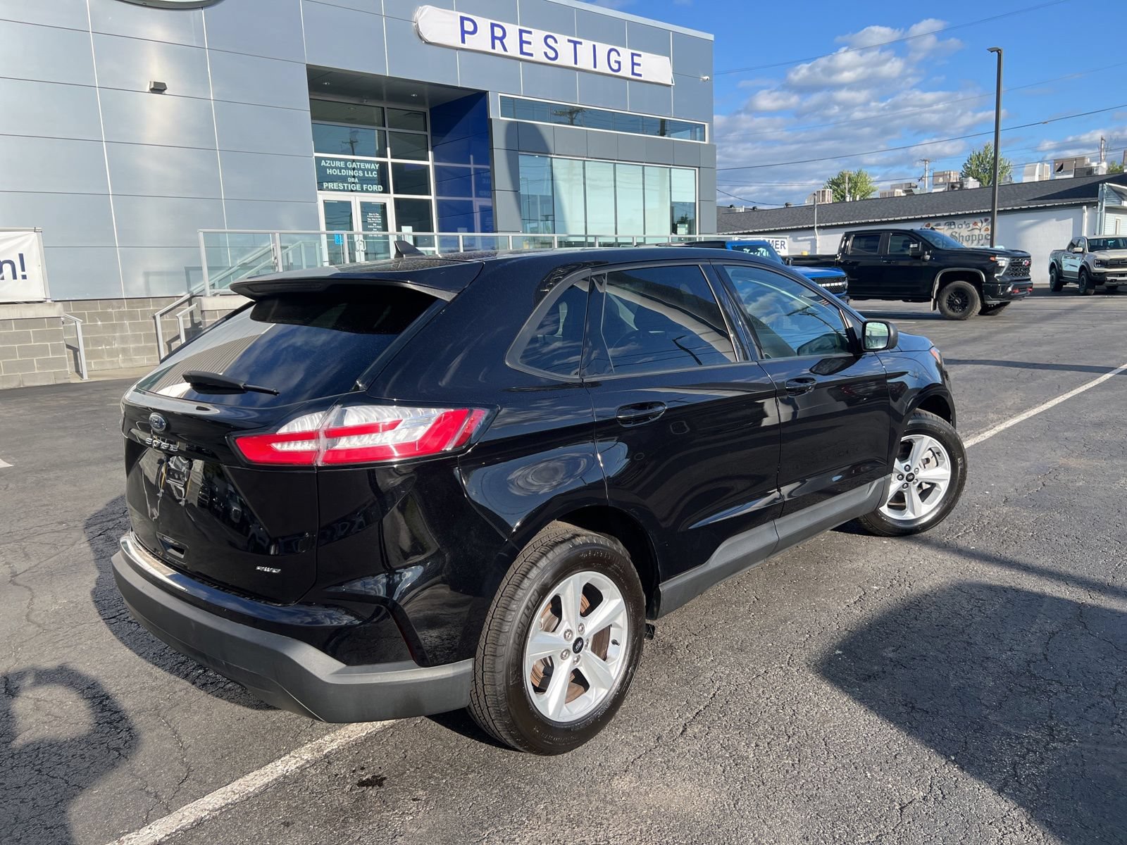 Used 2024 Ford Edge SE AWD/4WD image 14