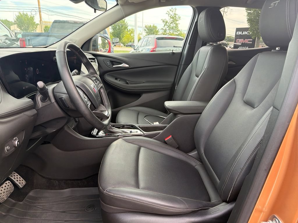 Certified 2024 Buick Encore GX Sport Touring w/ Comfort Package FWD image 11