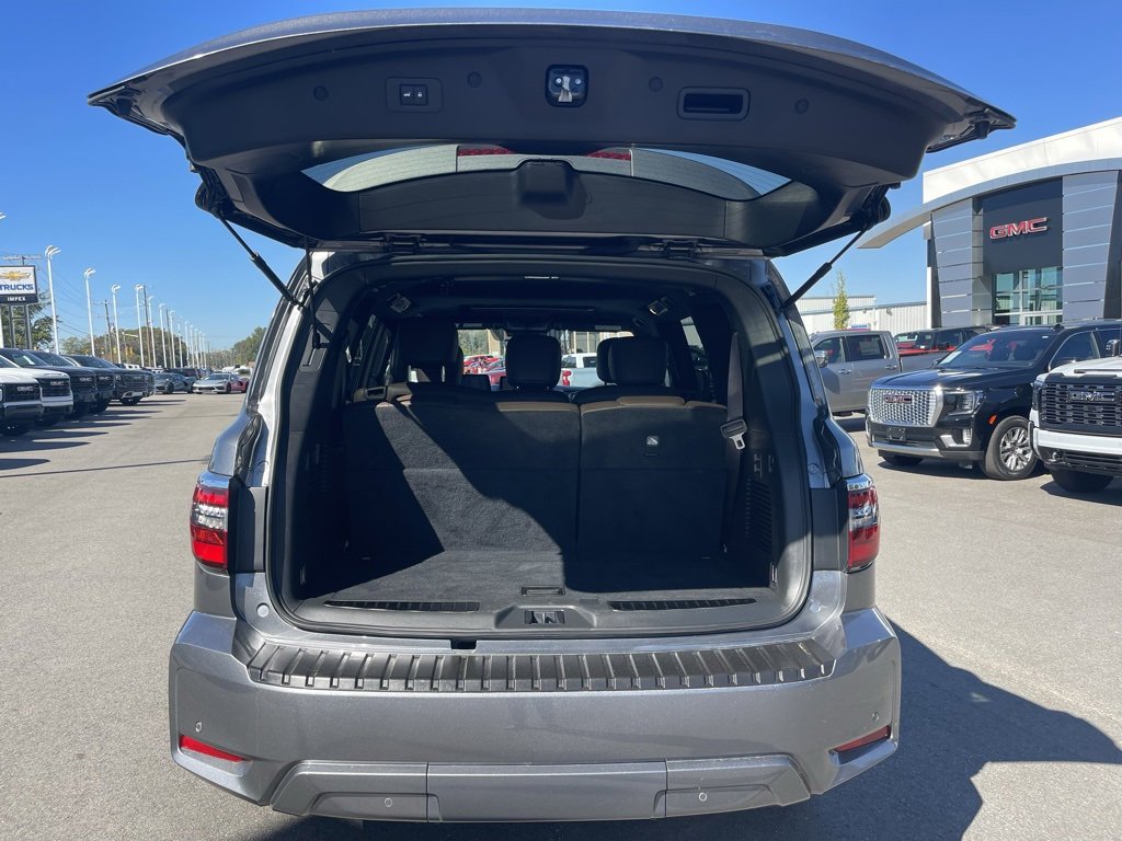 Used 2024 Nissan Armada Platinum image 32