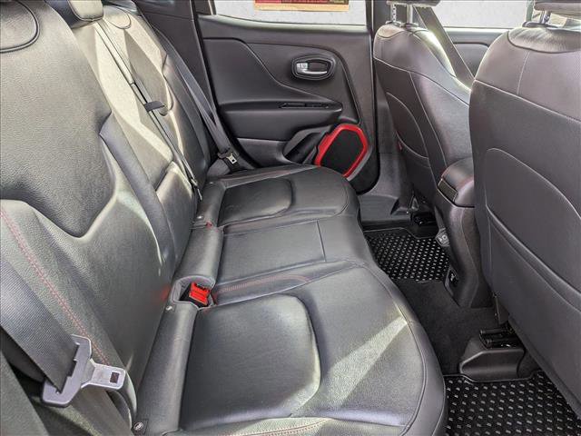 Used 2018 Jeep Renegade Trailhawk image 20