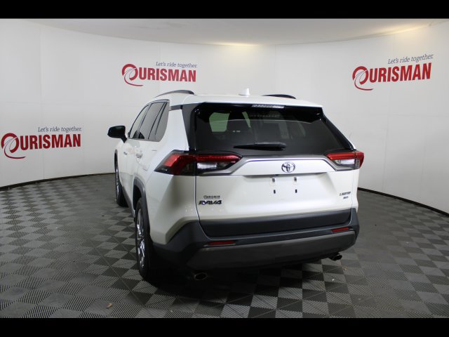 Used 2020 Toyota RAV4 Limited AWD/4WD image 6