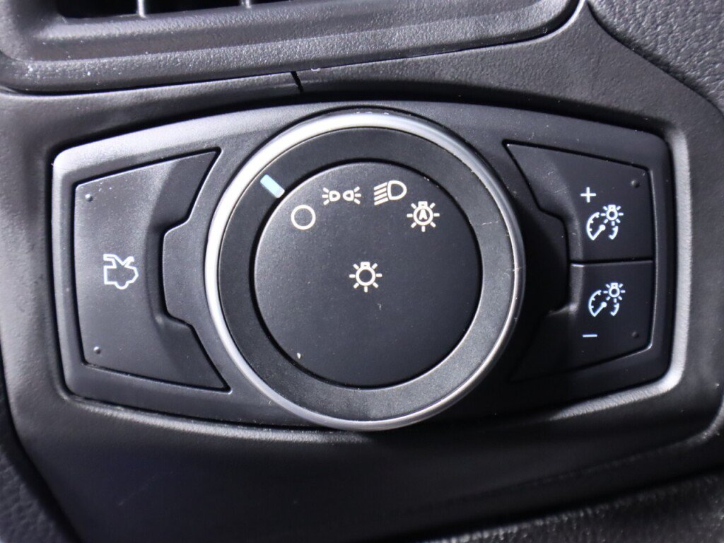Used 2018 Ford Focus SE FWD image 10