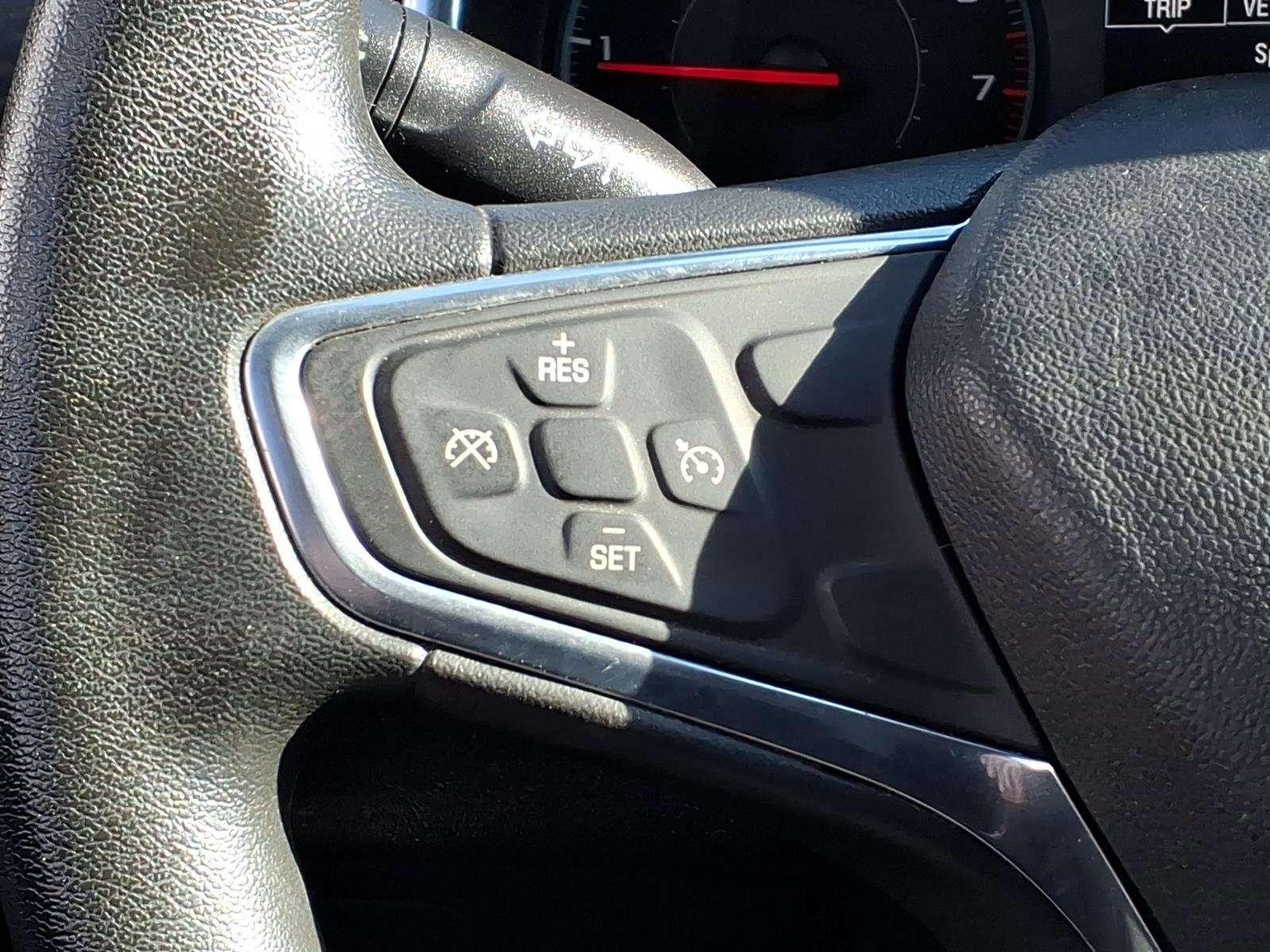 Used 2017 Chevrolet Malibu LT image 19