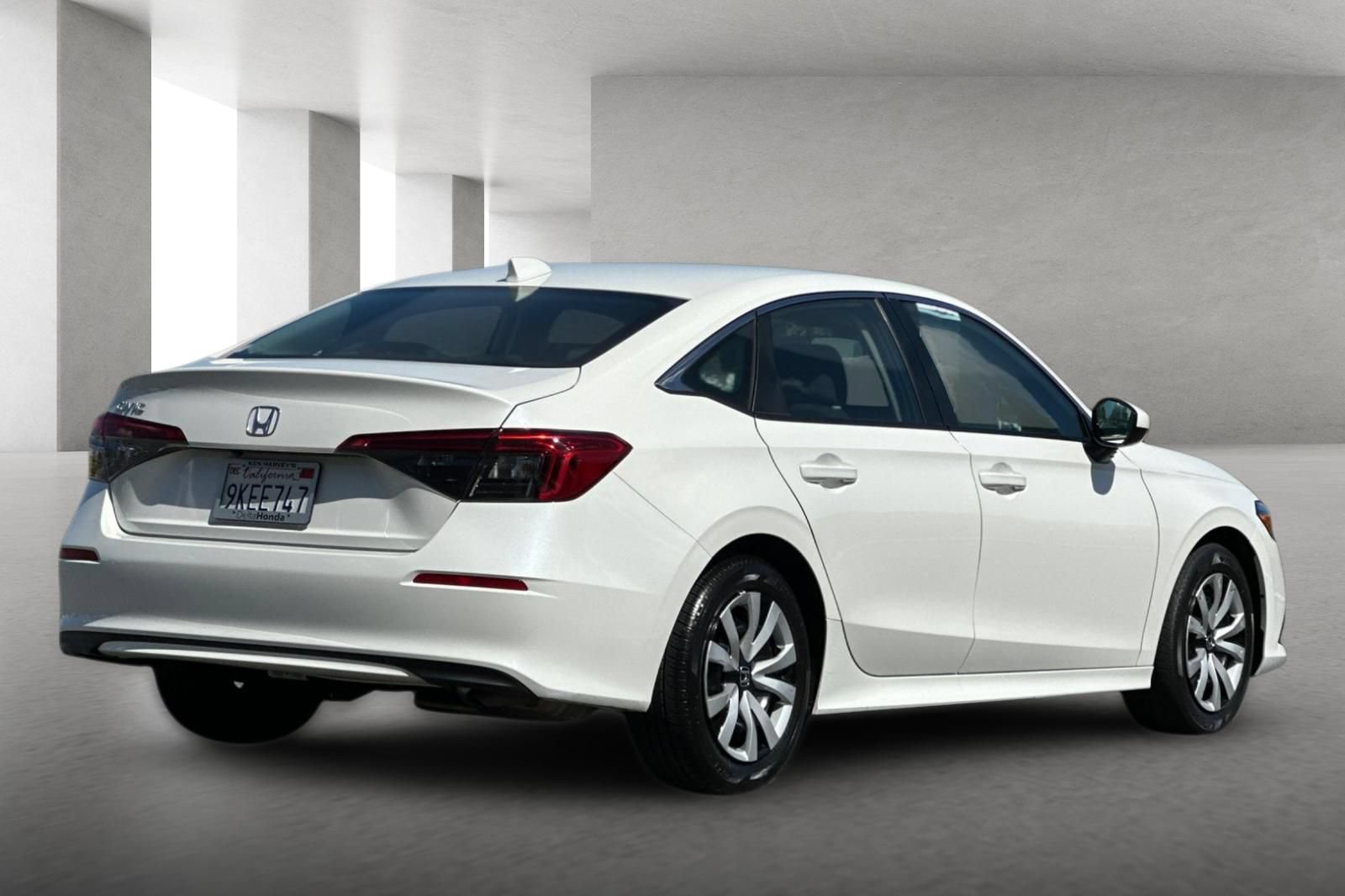 Used 2024 Honda Civic LX image 4