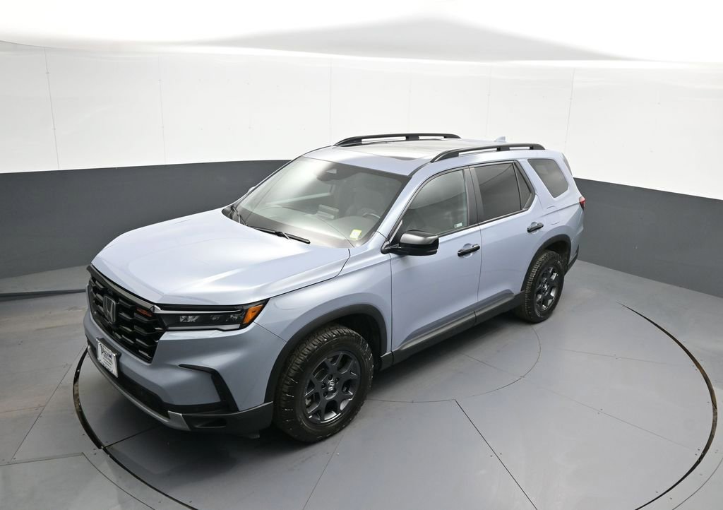 Certified 2024 Honda Pilot TrailSport image 36