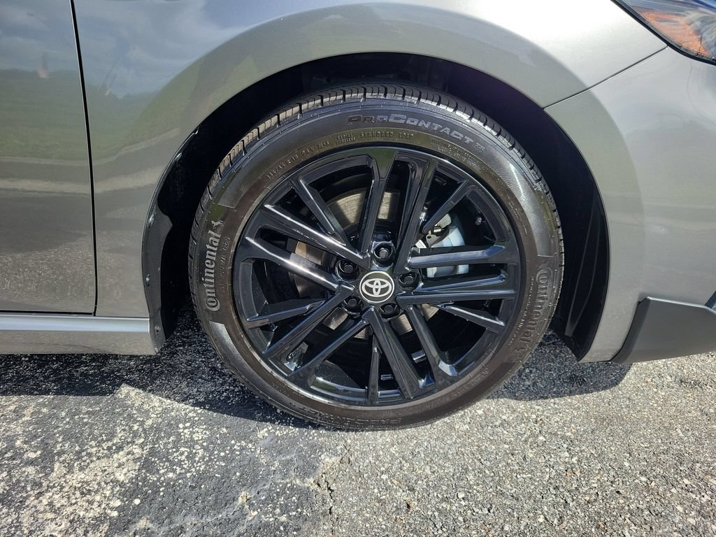 Used 2025 Toyota Camry LE FWD image 6