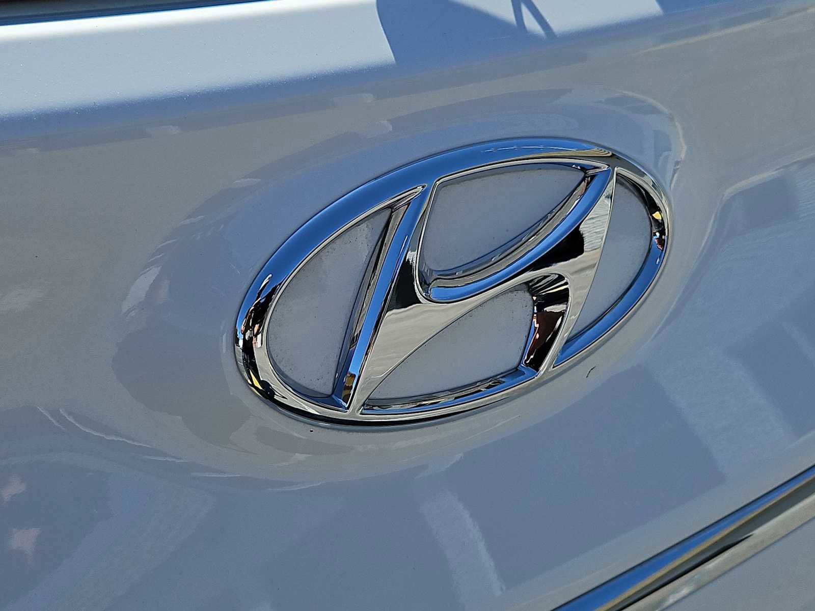 Certified 2021 Hyundai Kona Limited w/ Cargo Package FWD image 11