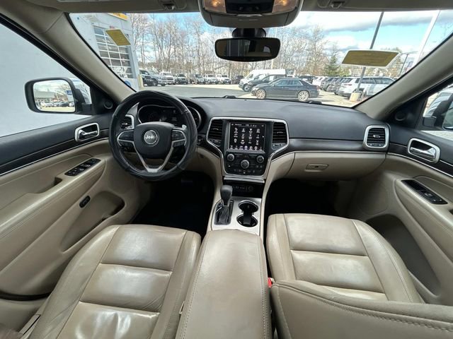 Used 2017 Jeep Grand Cherokee Limited image 18
