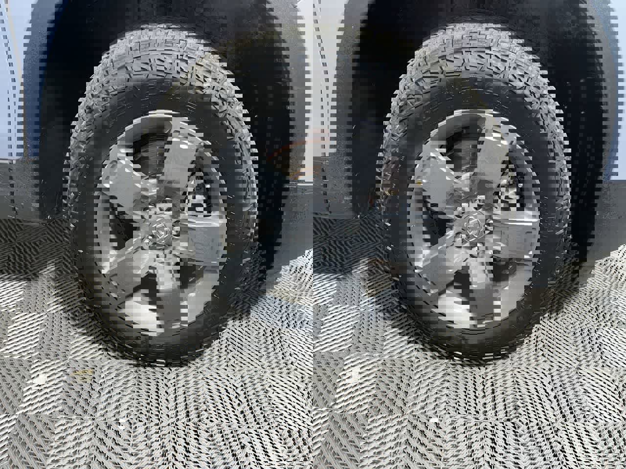 Used 2025 Honda Ridgeline TrailSport image 9