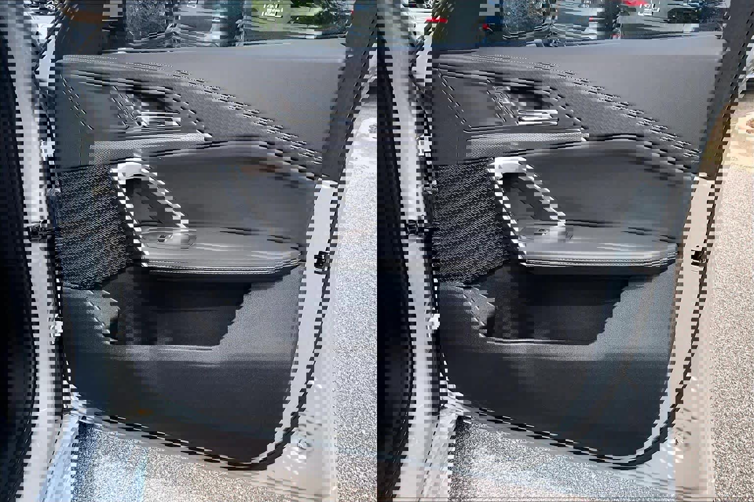 Certified 2025 BMW X2 xDrive28i image 25