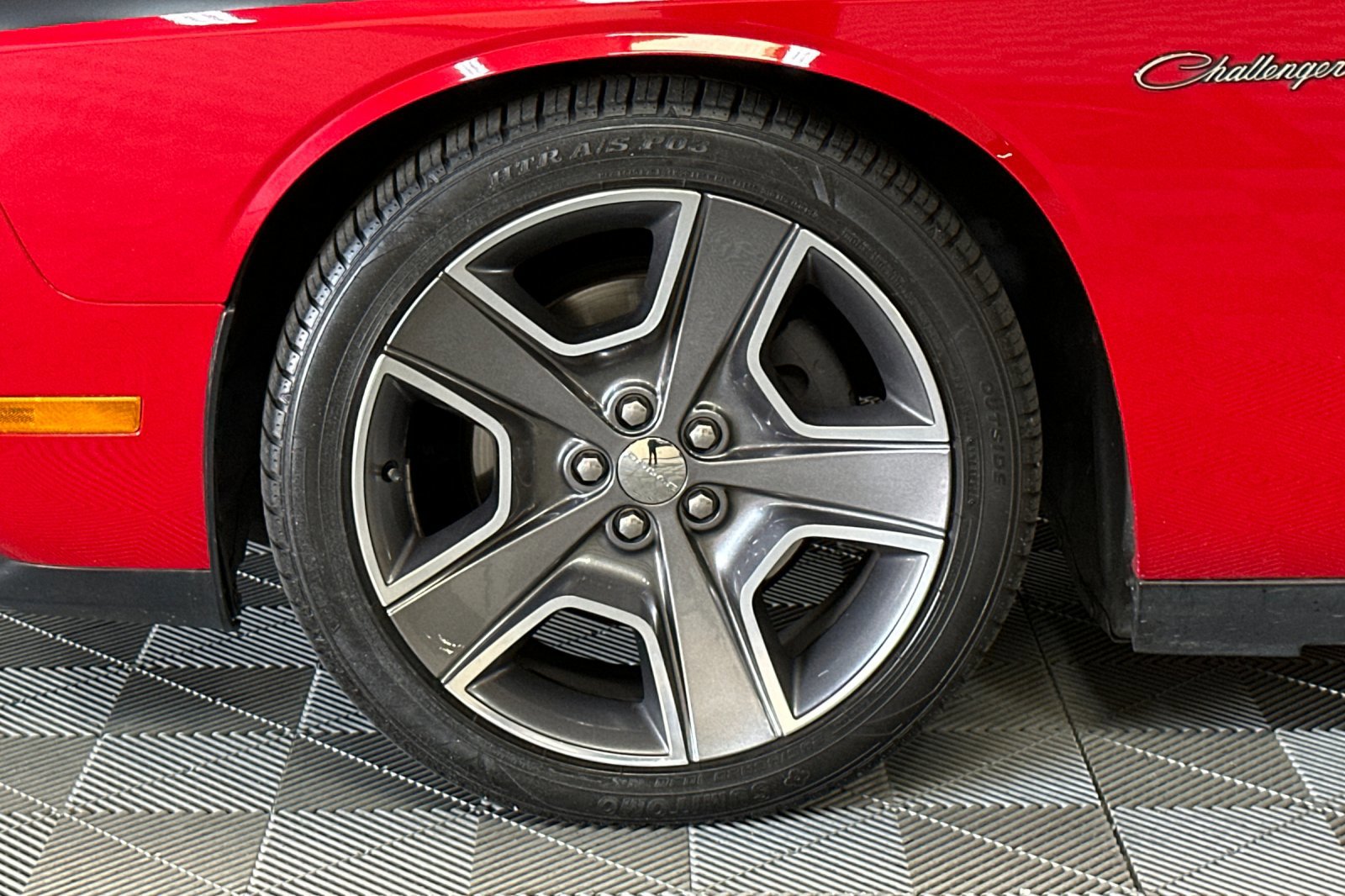 Used 2012 Dodge Challenger R/T image 40