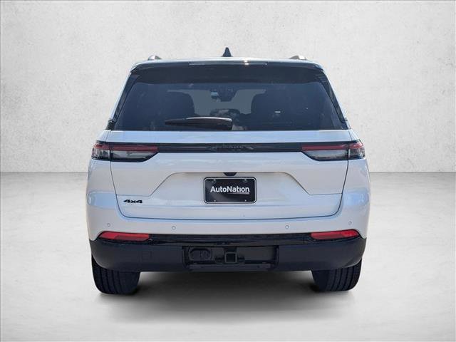 New 2025 Jeep Grand Cherokee Altitude image 7