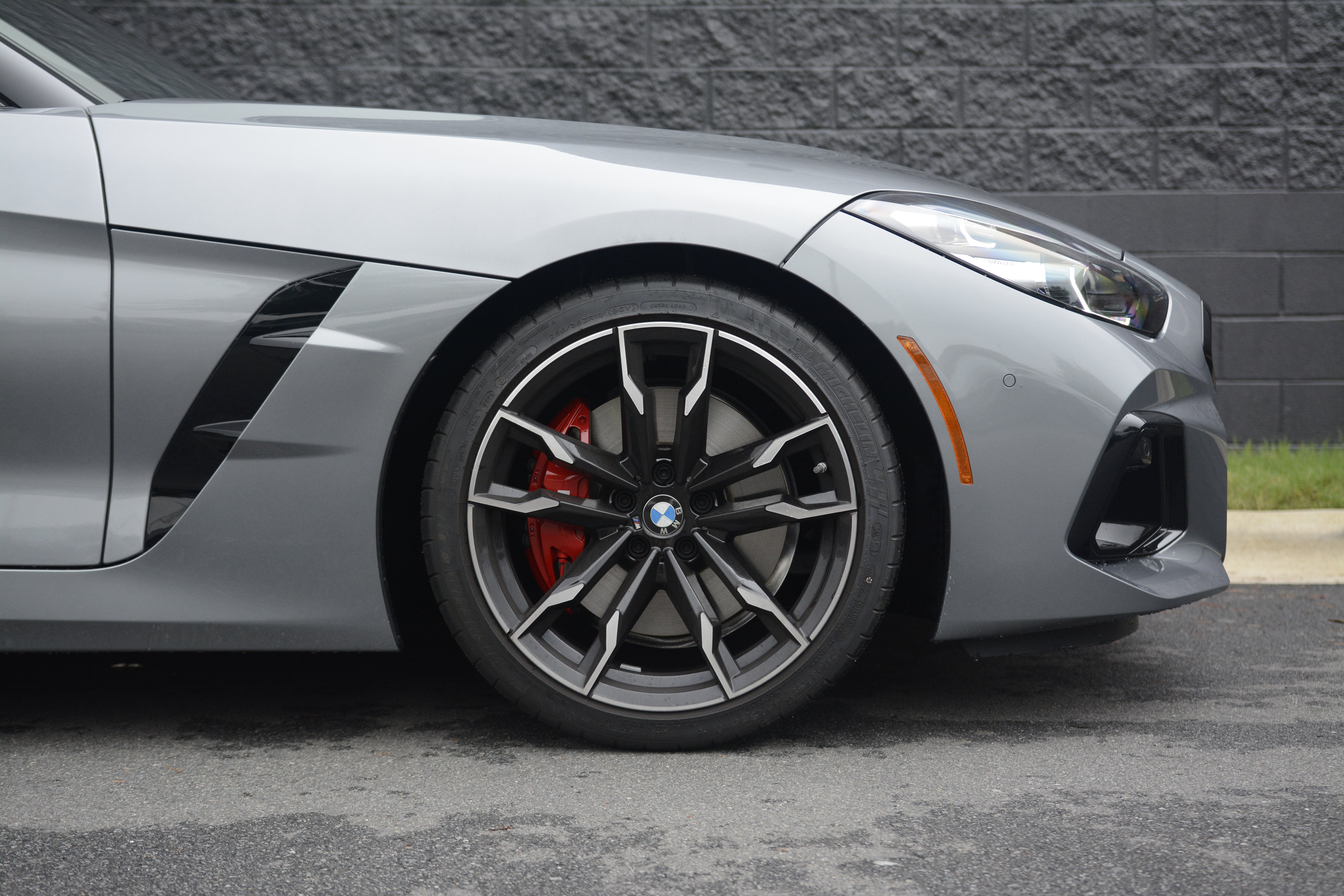 Used 2026 BMW Z4 M40i RWD image 11