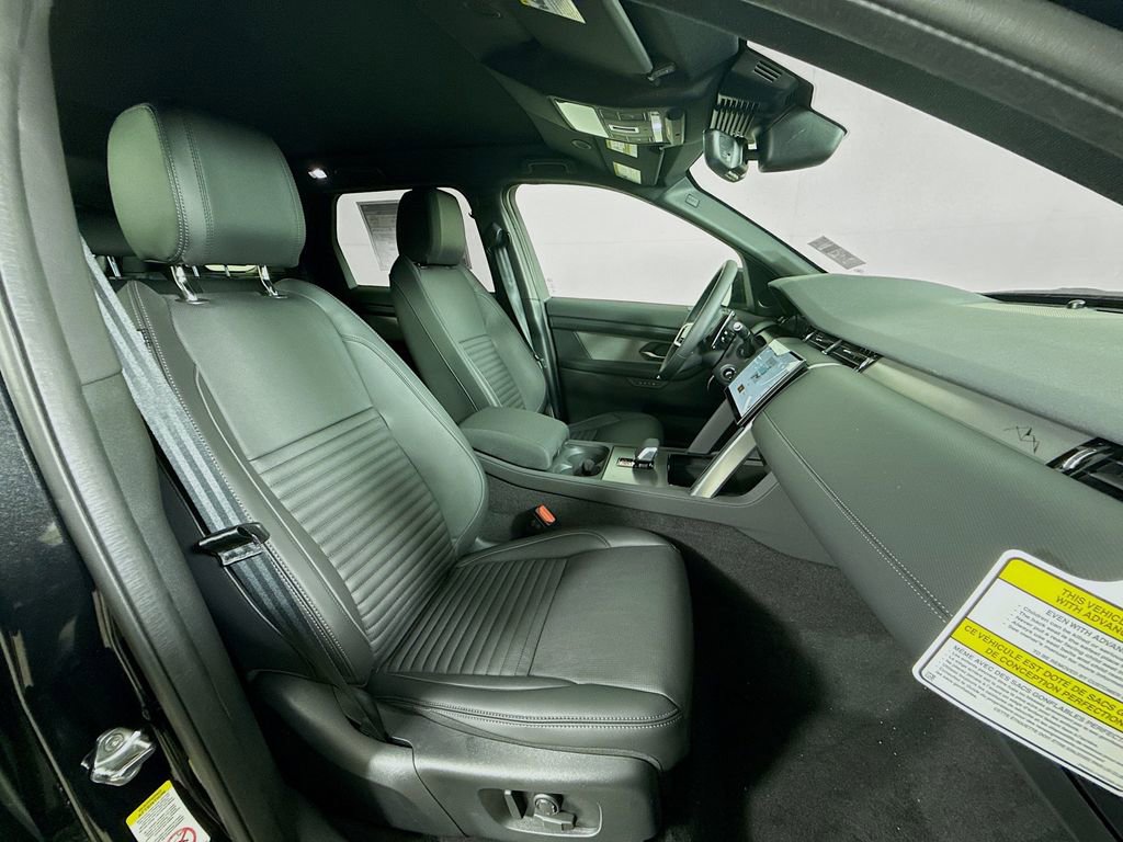 New 2026 Land Rover Discovery Sport Landmark image 29