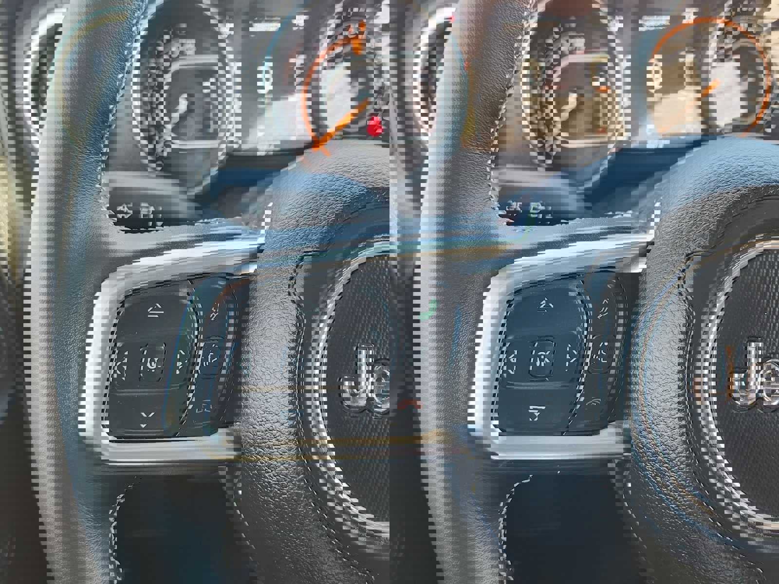 Used 2020 Jeep Gladiator Overland image 17