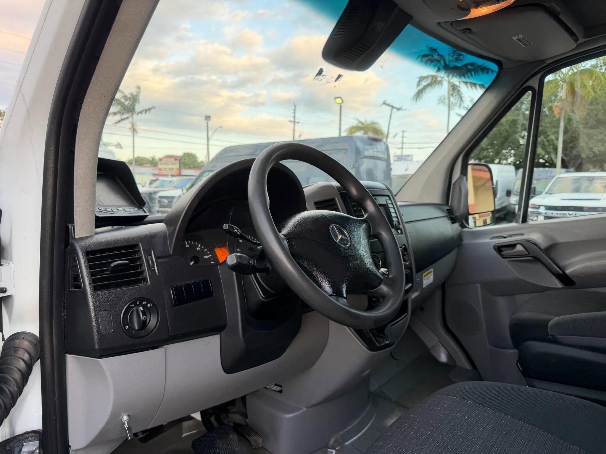 Used 2017 Mercedes-Benz Sprinter 3500 w/ Suspension Package II image 12