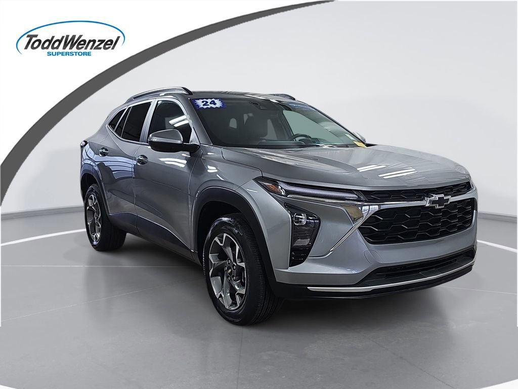 Certified 2024 Chevrolet Trax LT w/ Driver Confidence Package