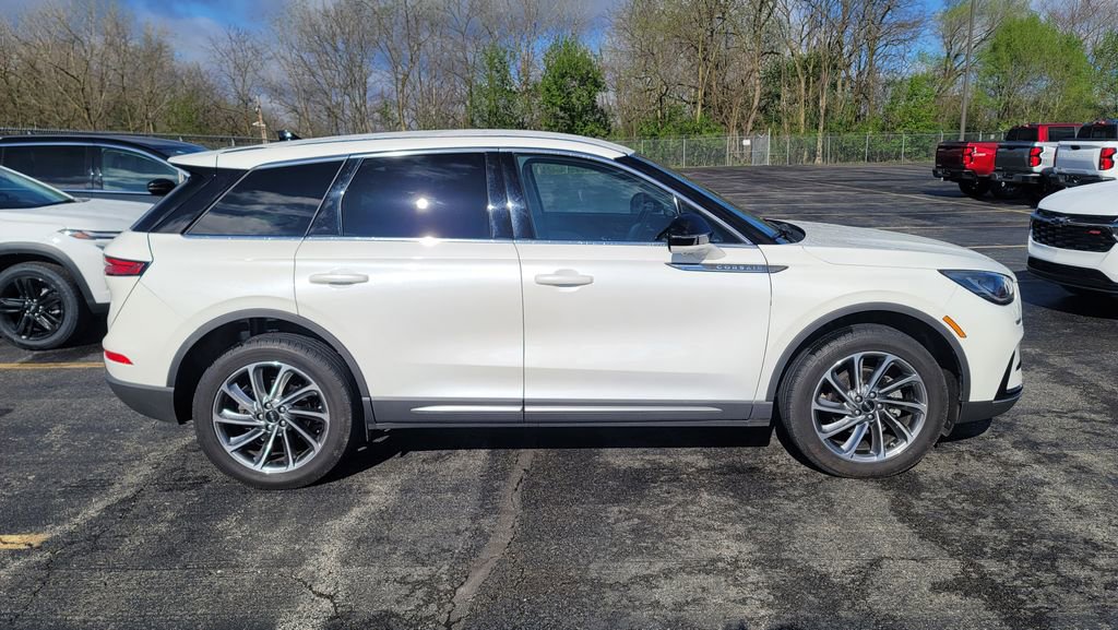 Used 2023 Lincoln Corsair AWD w/ Equipment Group 101A image 7