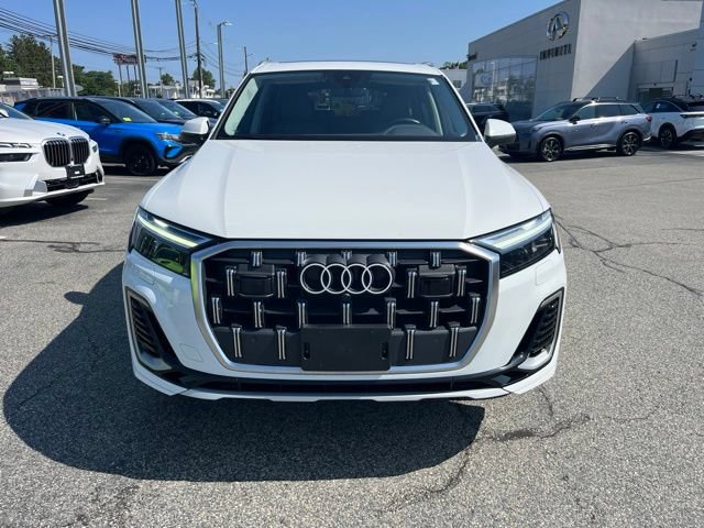 Used 2025 Audi Q7 3.0T Premium Plus AWD/4WD image 2