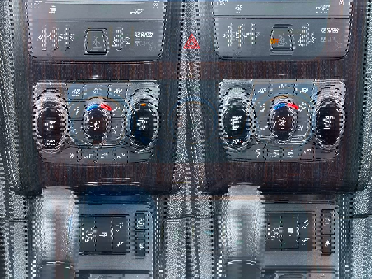 Used 2017 Chevrolet Traverse Premier image 19