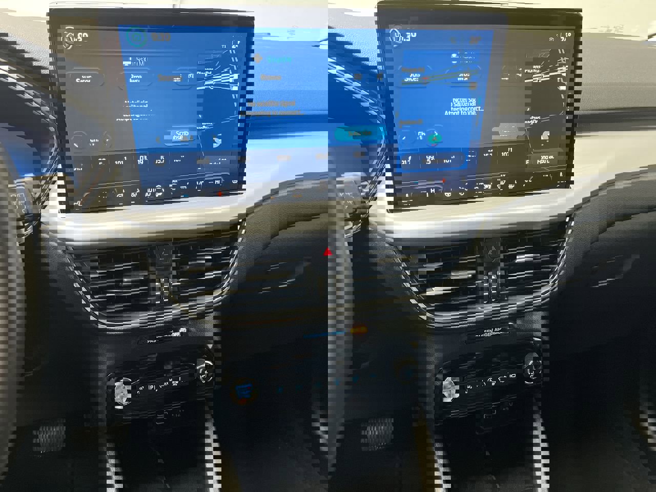 Certified 2024 Ford Escape Platinum image 17