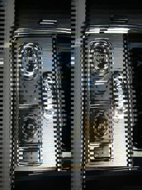 Used 2024 Ford Expedition Limited image 16