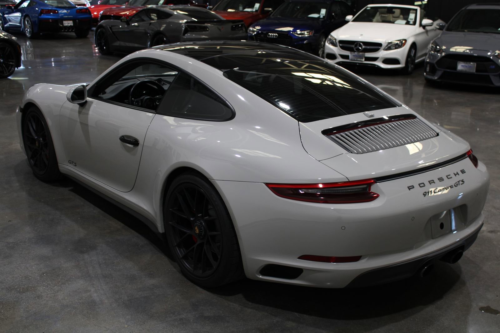 Used 2019 Porsche 911 Carrera GTS image 12