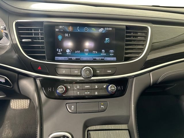 Used 2018 Buick LaCrosse Essence image 21
