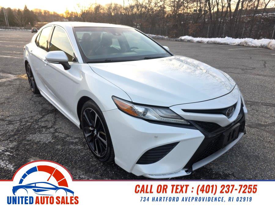 Used 2018 Toyota Camry XSE image 7