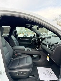 New 2026 GMC Acadia Elevation w/ Elevation Premium Package AWD/4WD image 66