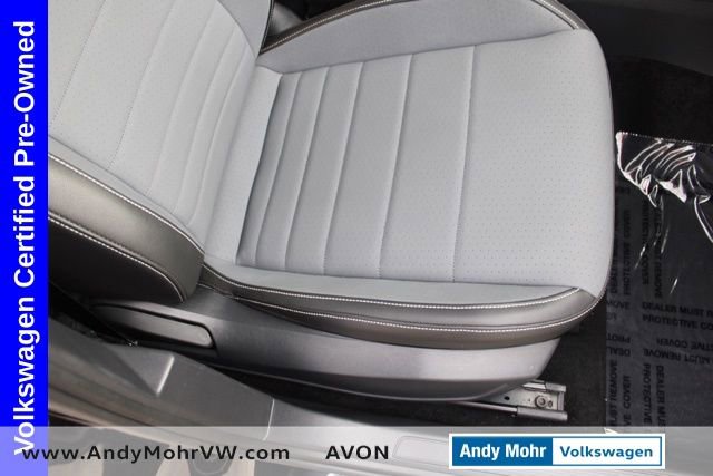 Used 2025 Volkswagen Jetta SE image 19